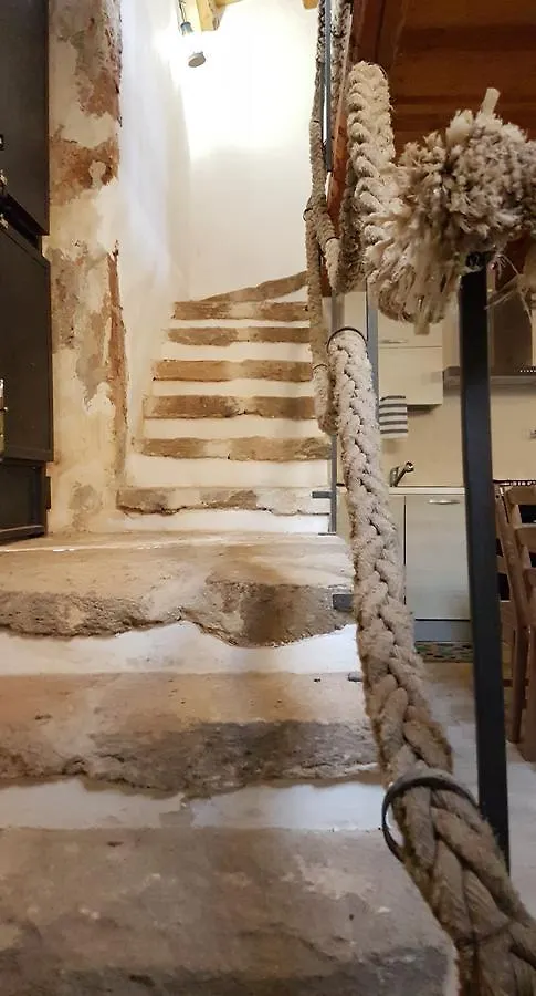 Il Nido Guest House La Banca 0*, Noto Italy
